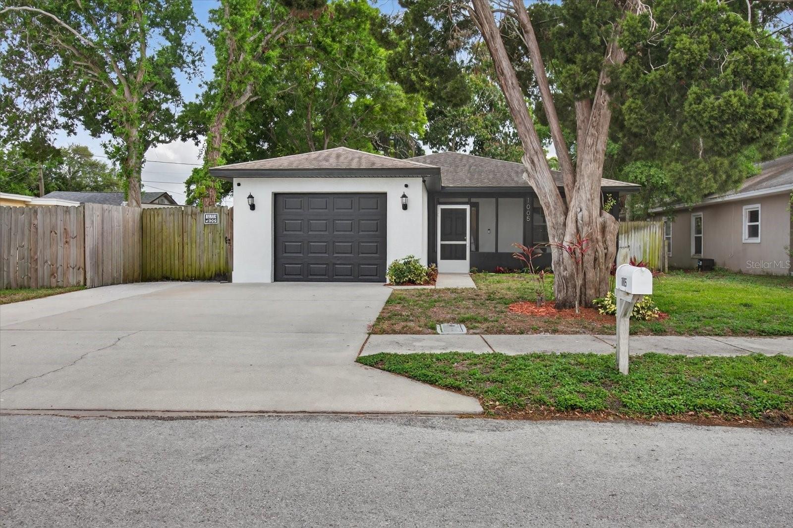 Listing photo id 48 for 1005 13th Avenue Nw