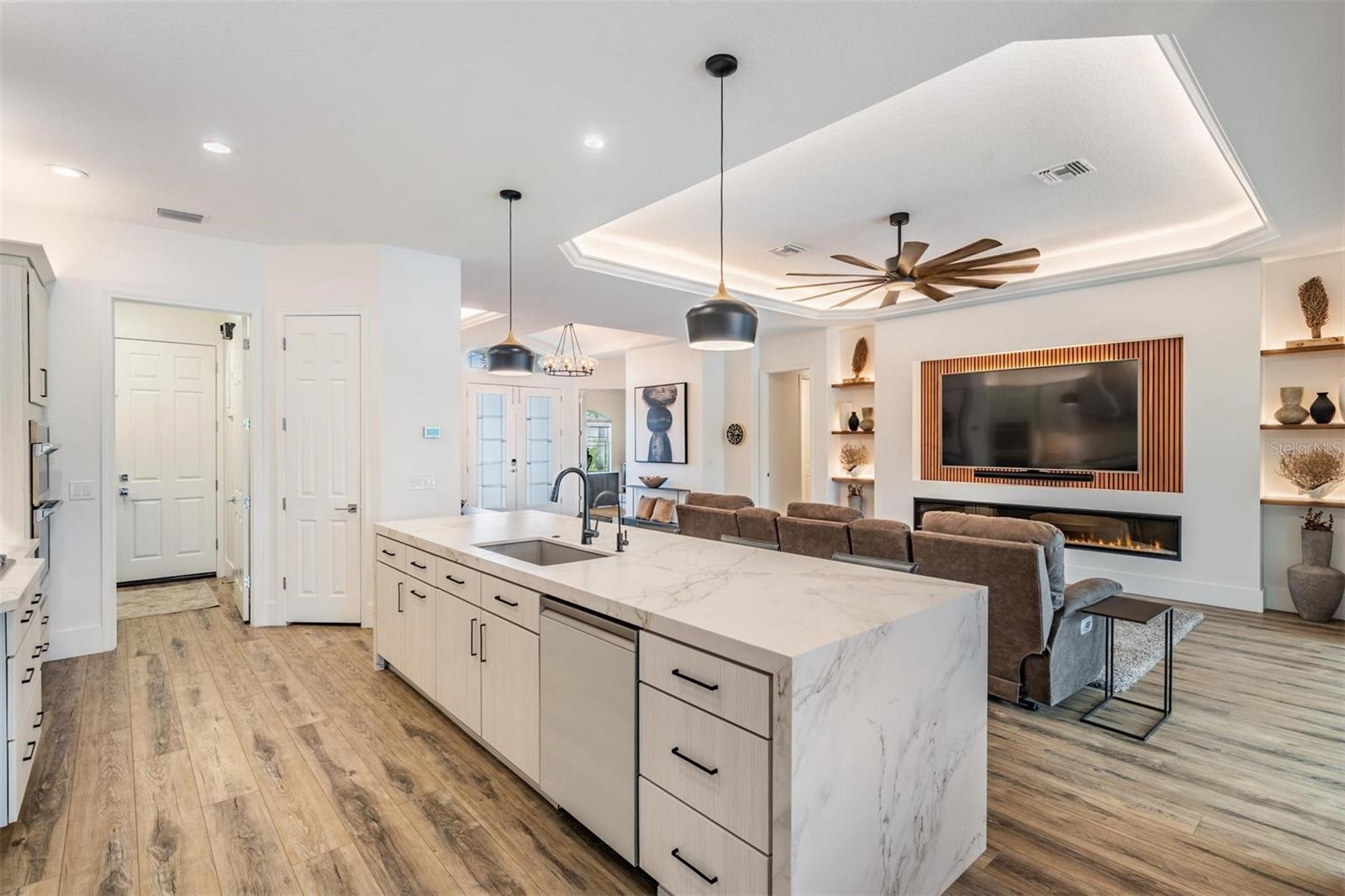 Image 17 of 48 For 16007 39th Glen E