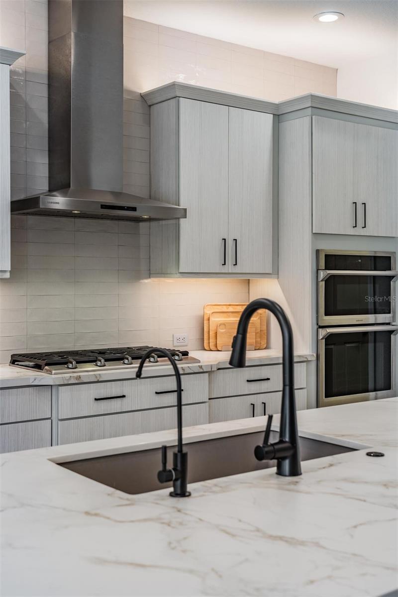 Image 19 of 48 For 16007 39th Glen E