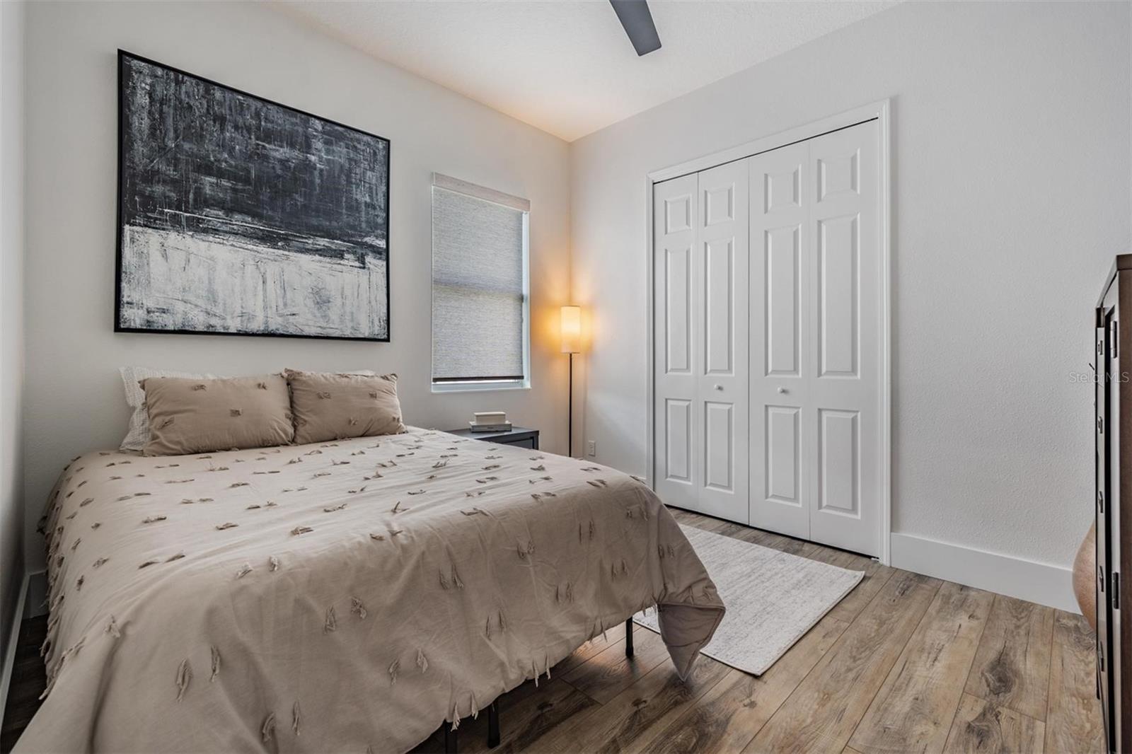 Image 28 of 48 For 16007 39th Glen E