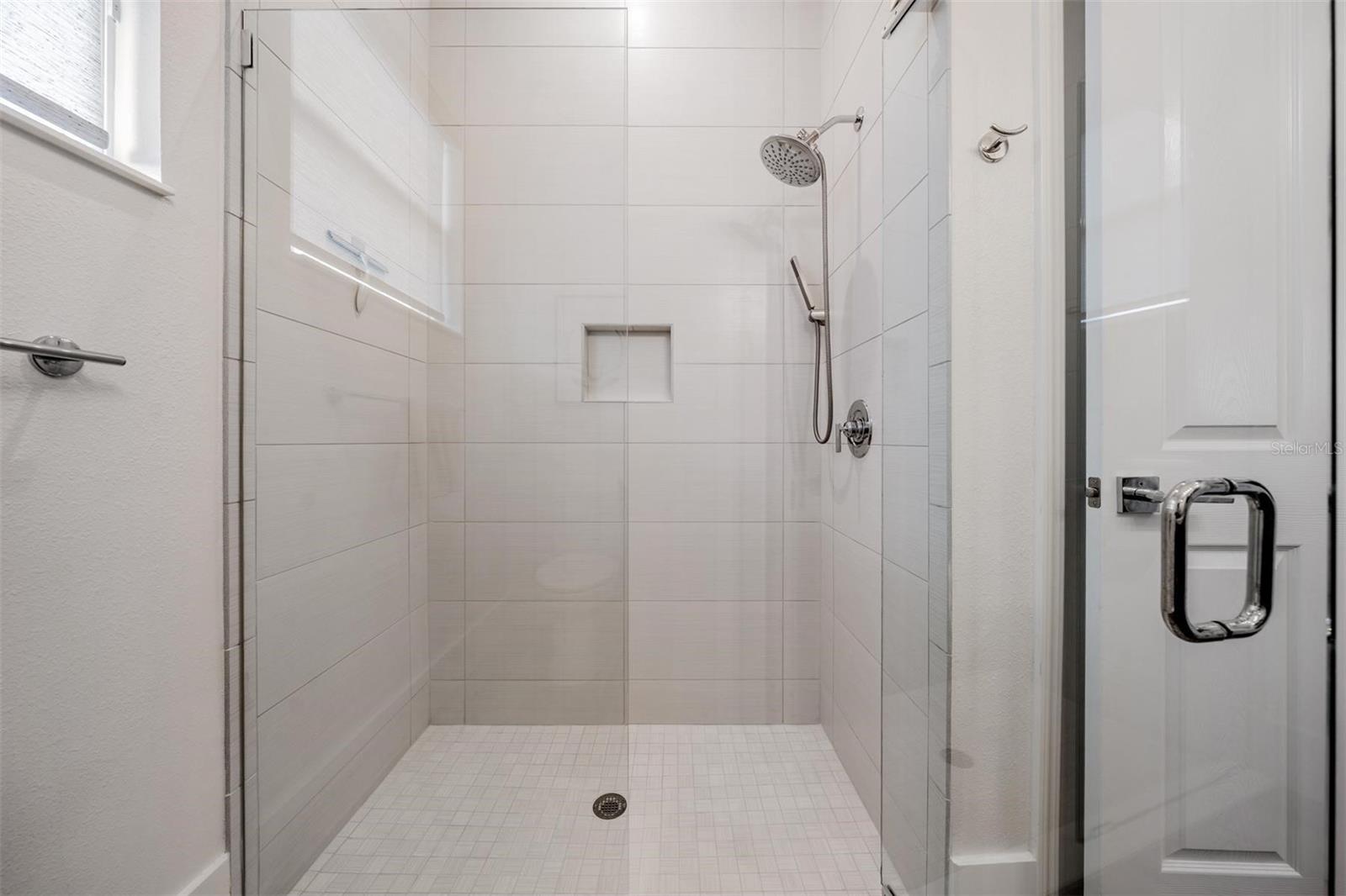 Image 31 of 48 For 16007 39th Glen E