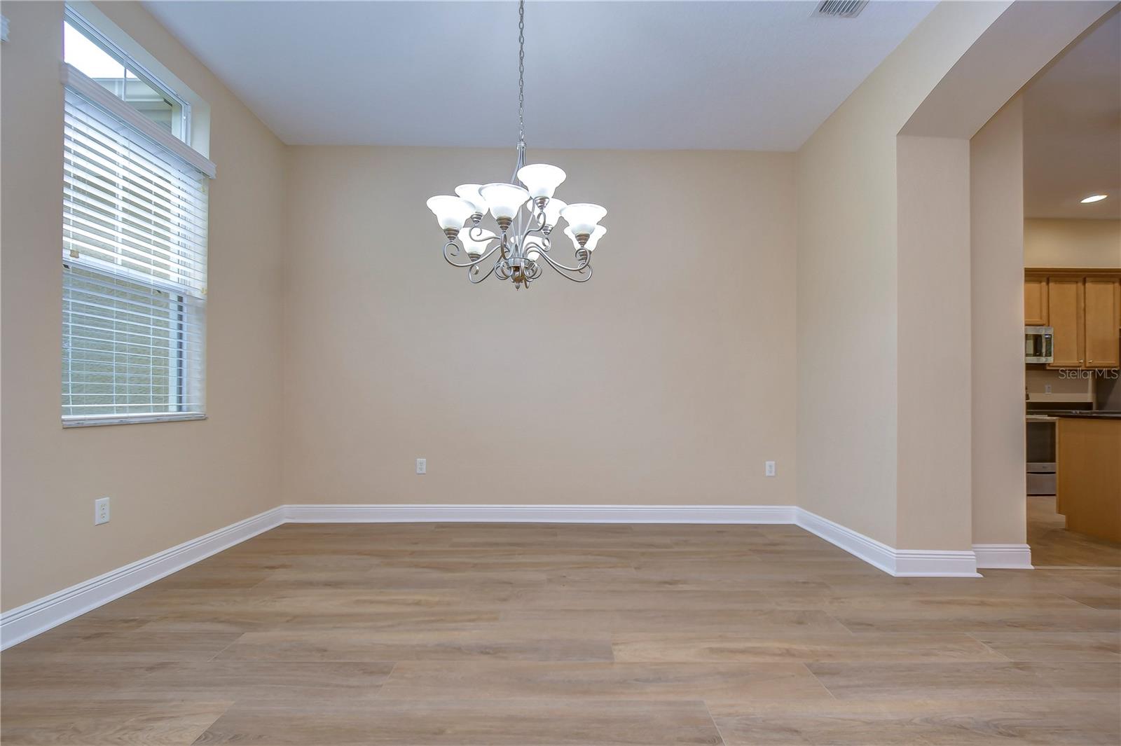 Image 11 of 69 For 3341 Grassglen Place