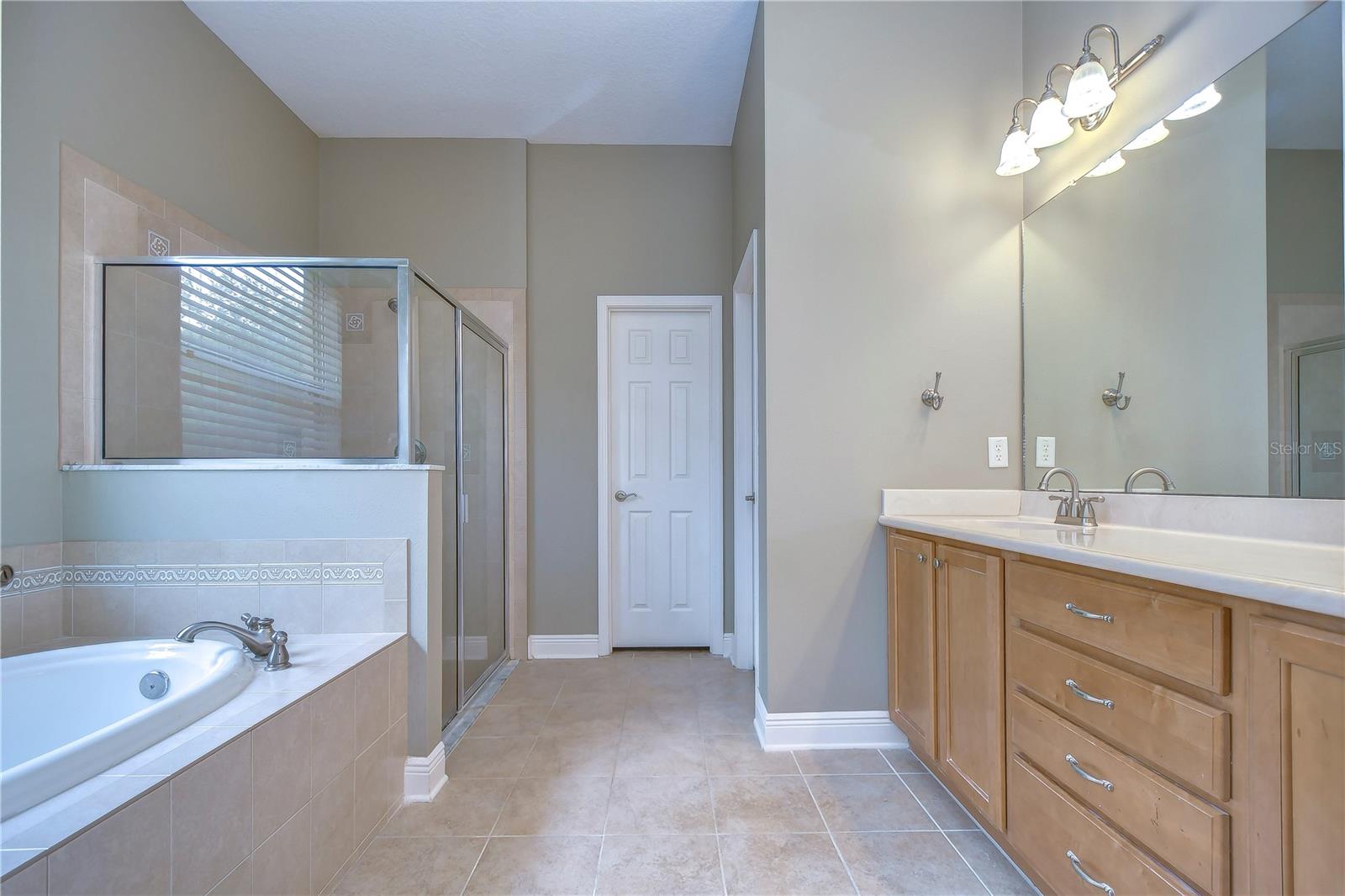 Image 33 of 69 For 3341 Grassglen Place