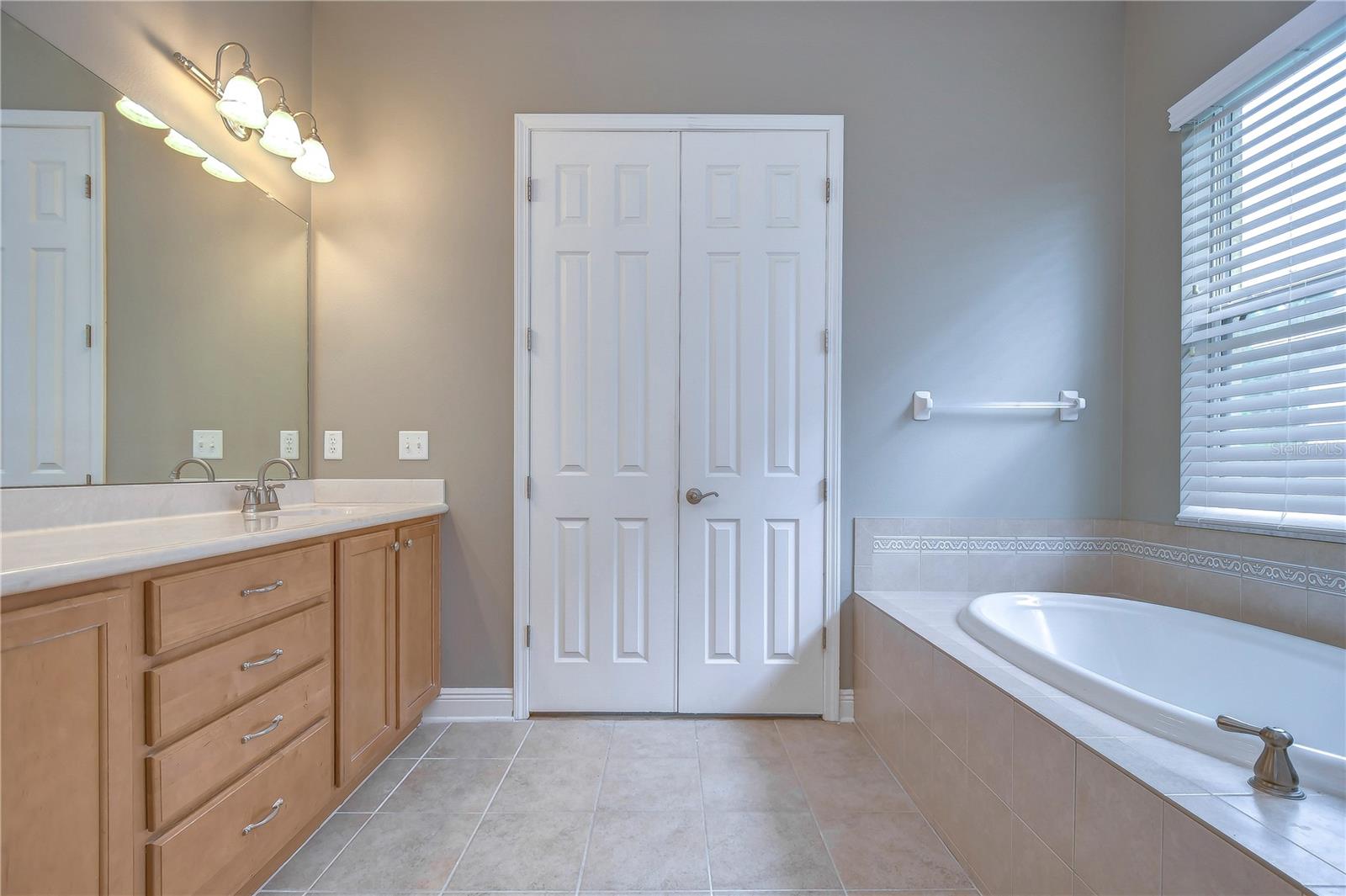 Image 35 of 69 For 3341 Grassglen Place