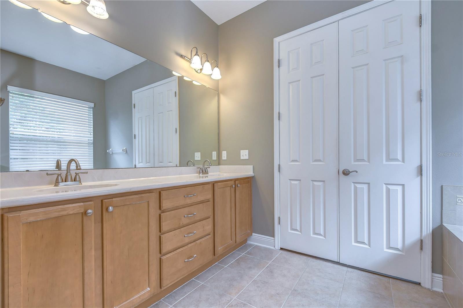 Image 37 of 69 For 3341 Grassglen Place