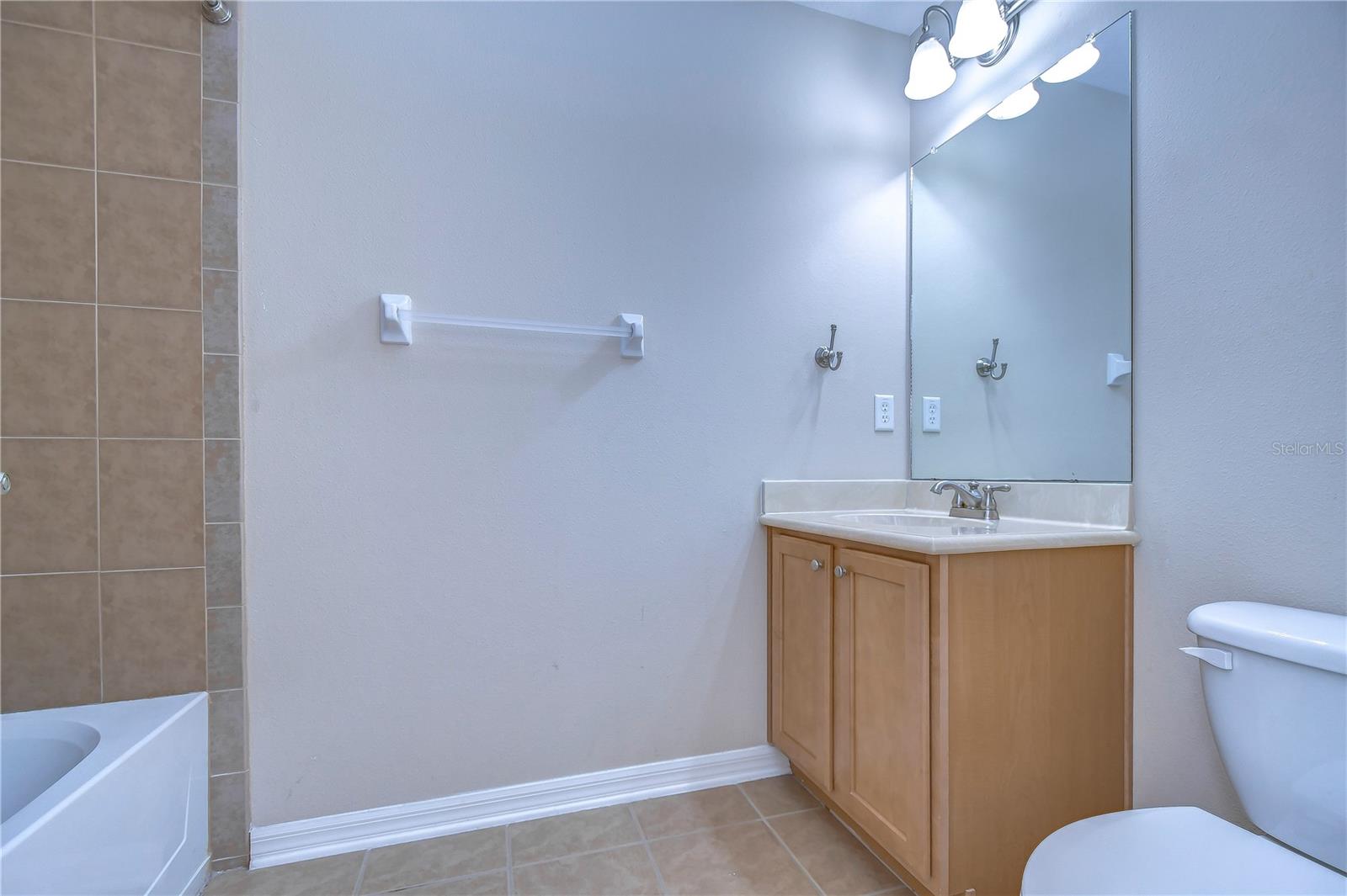 Image 56 of 69 For 3341 Grassglen Place