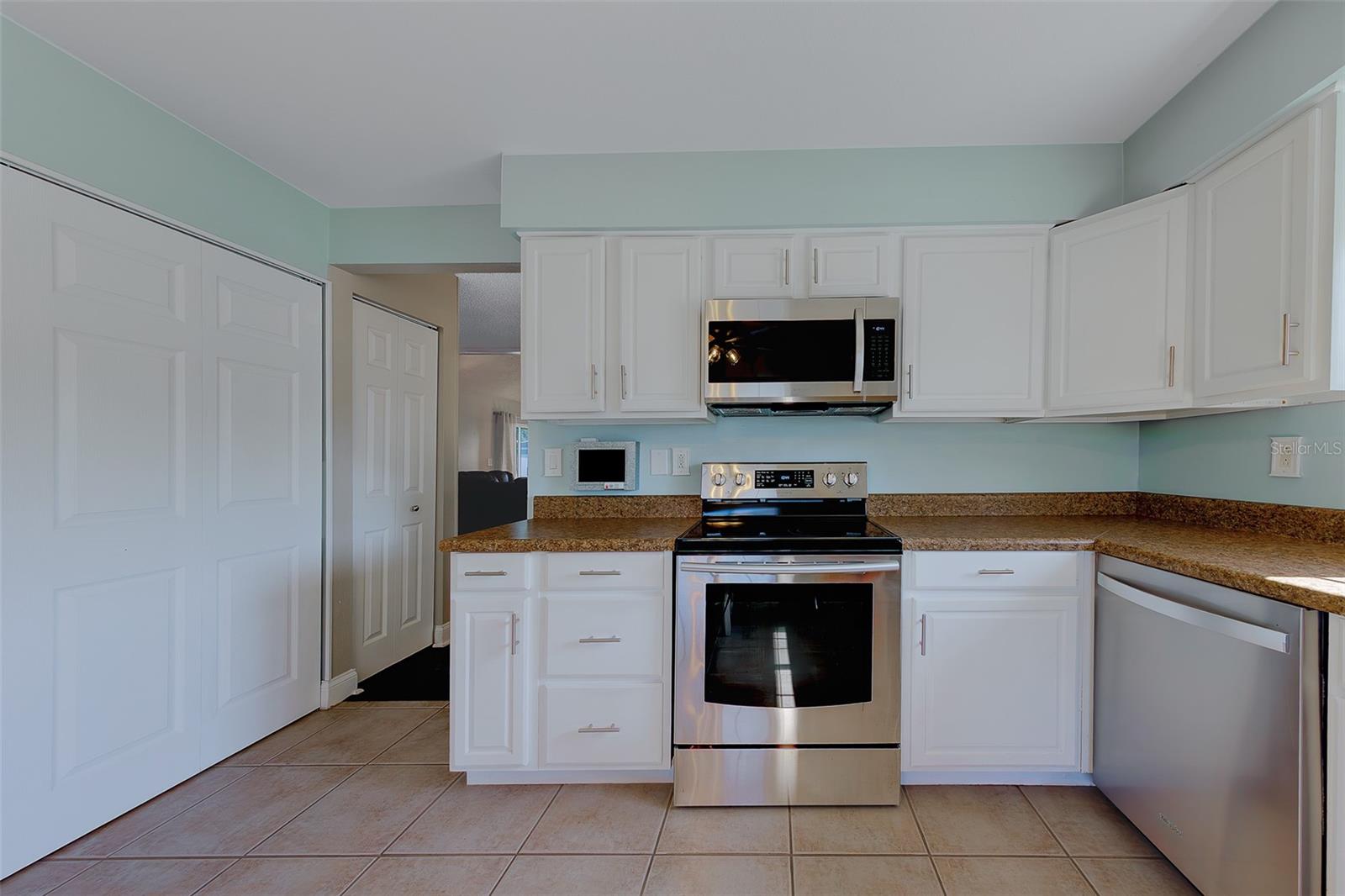 Image 12 of 56 For 1603 Orangecrest Avenue