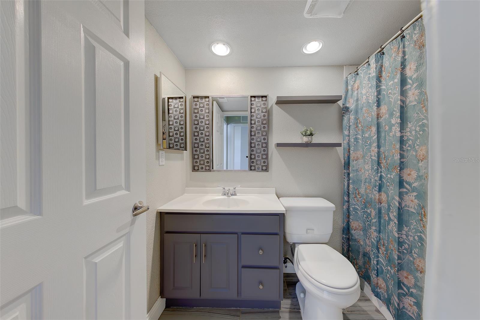 Image 23 of 56 For 1603 Orangecrest Avenue