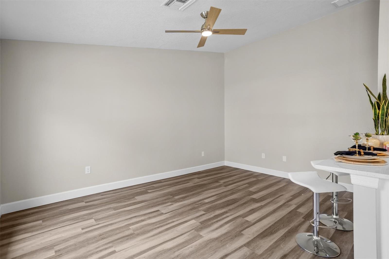 Image 18 of 58 For 1046 Almondwood Drive