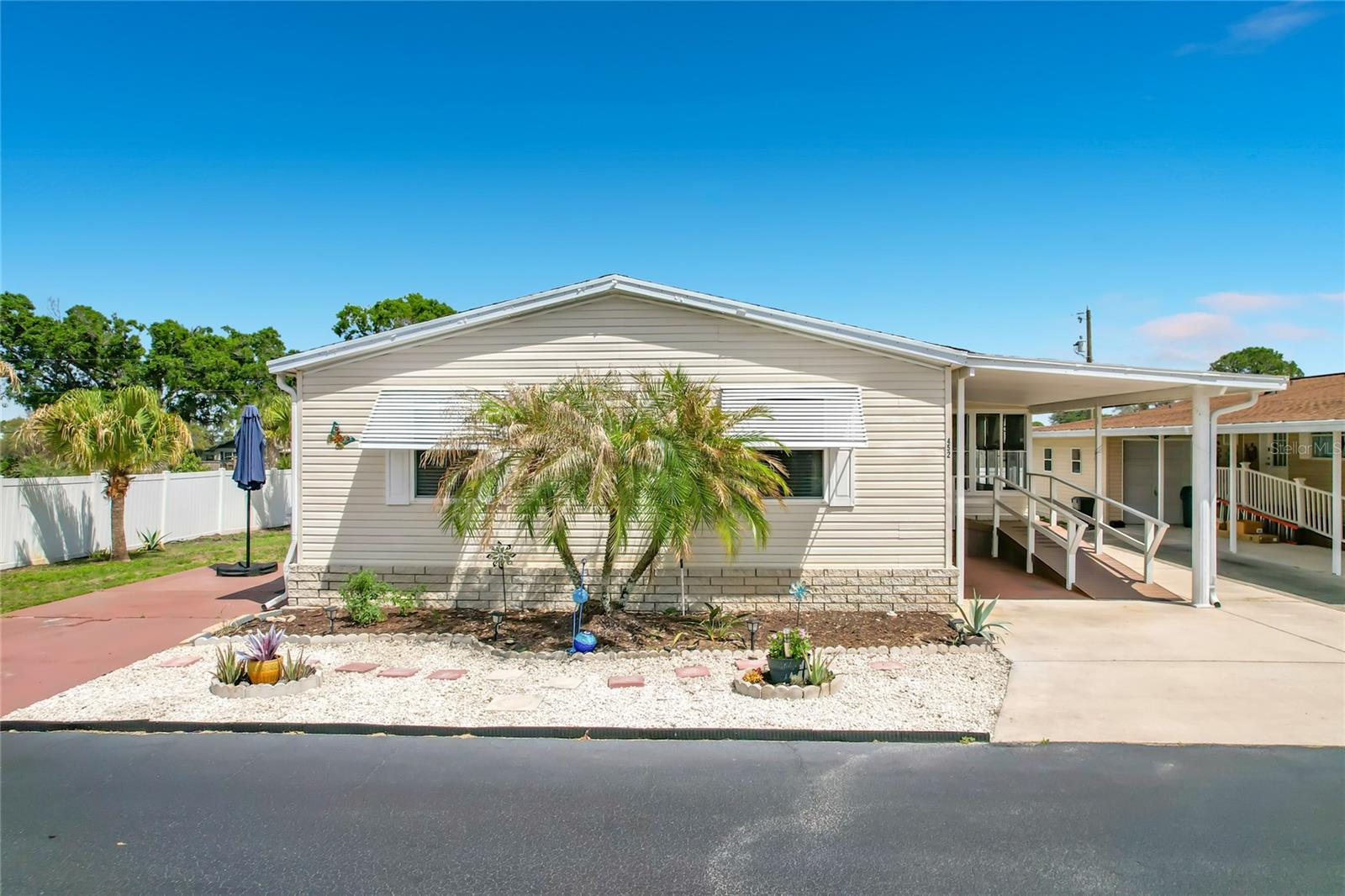 Details for 452 Par Drive, FROSTPROOF, FL 33843