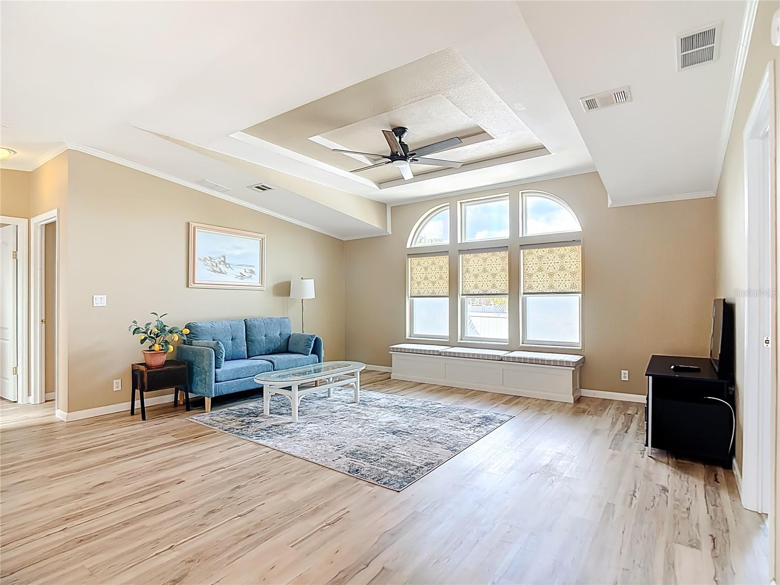 Image 10 of 42 For 452 Par Drive