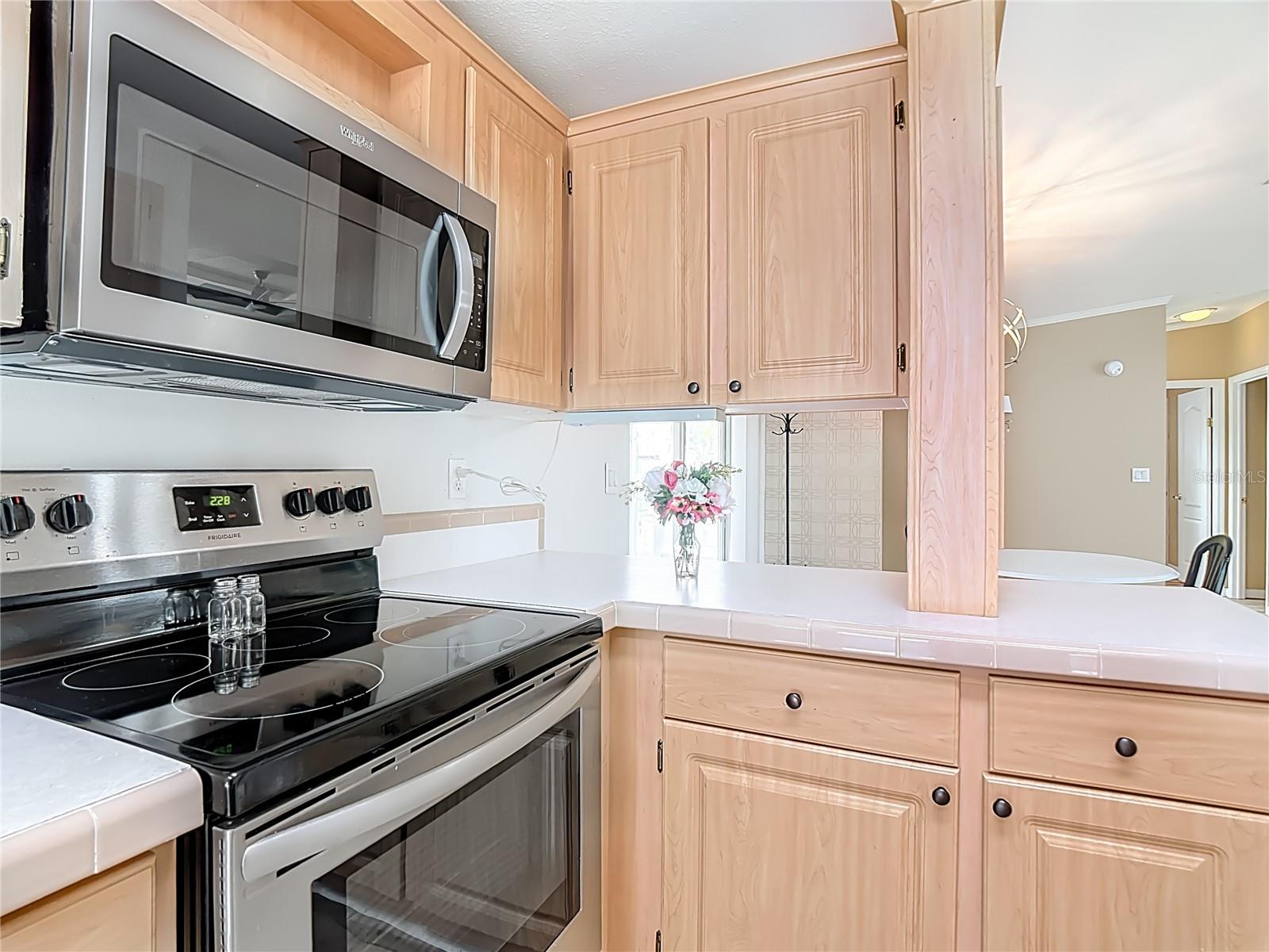 Image 15 of 42 For 452 Par Drive