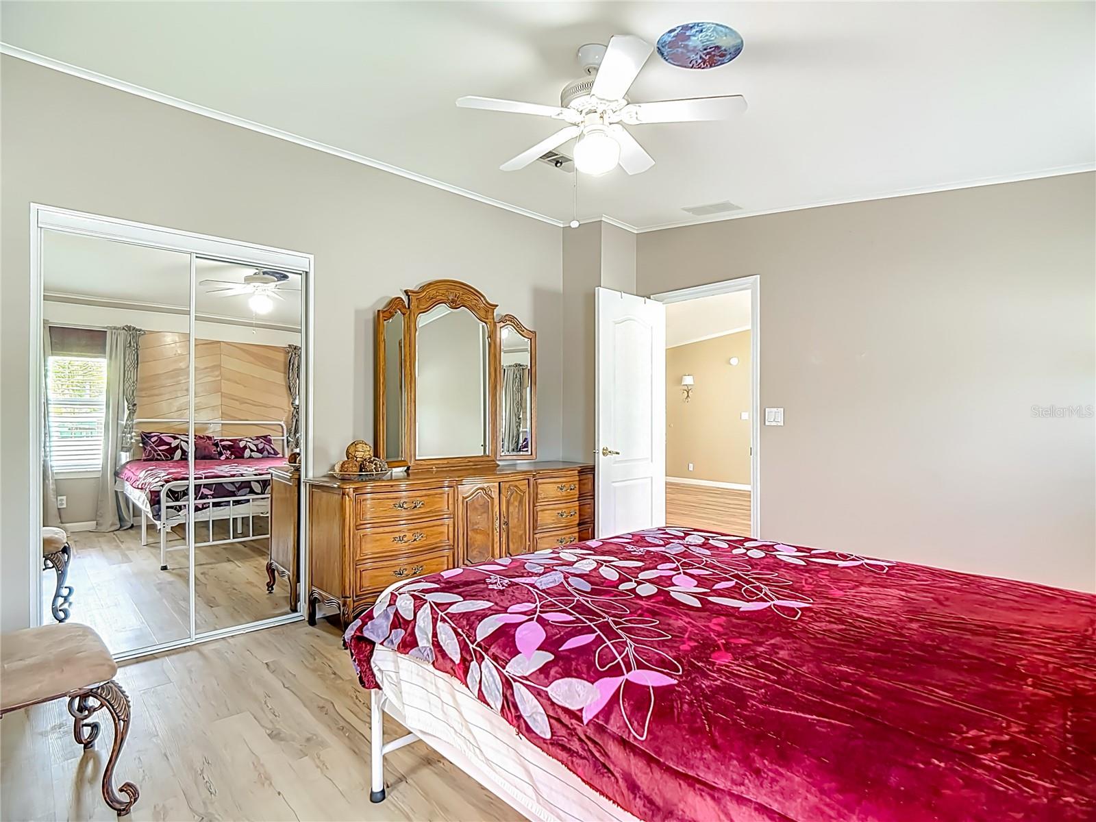 Image 22 of 42 For 452 Par Drive