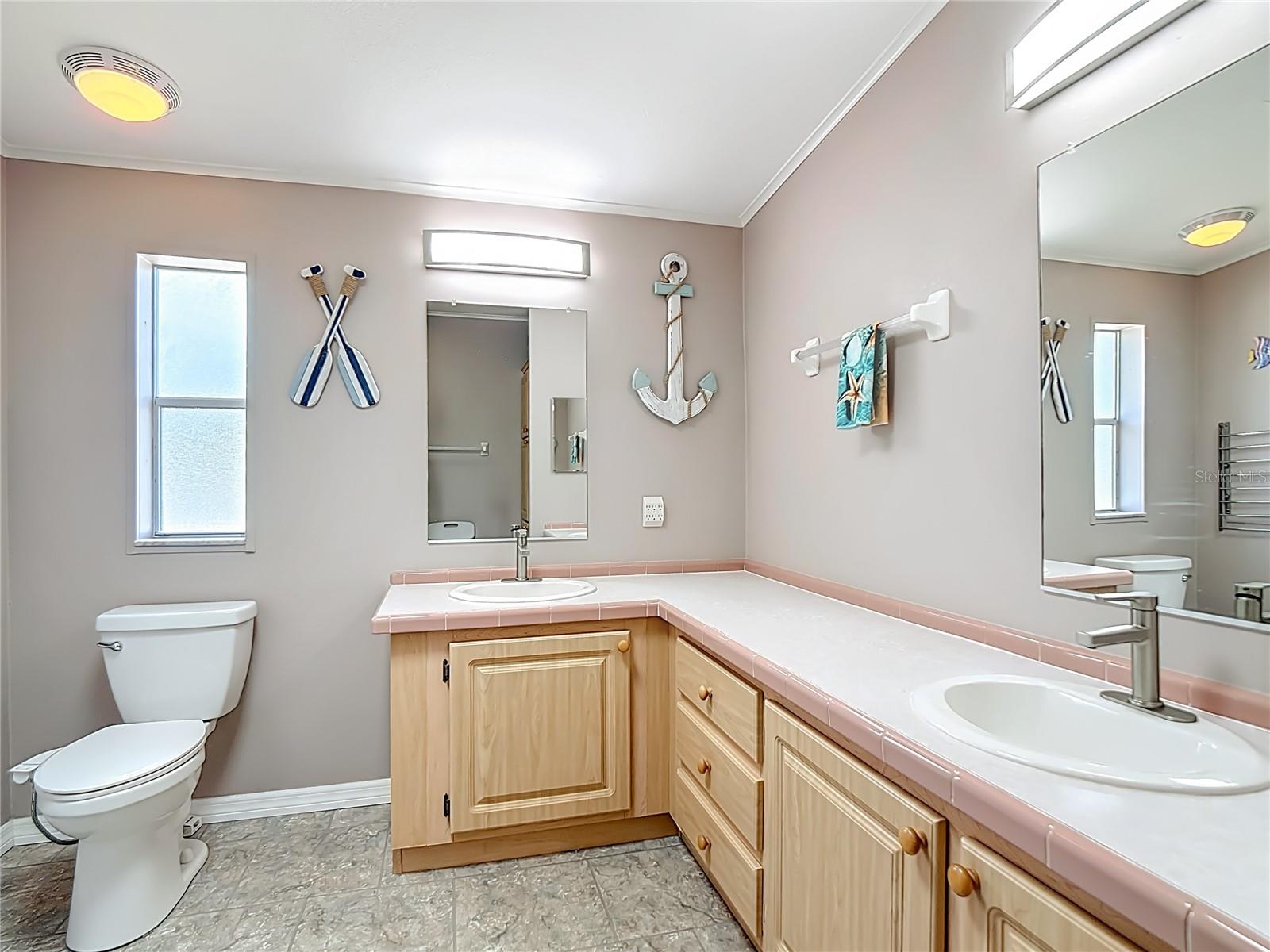 Image 25 of 42 For 452 Par Drive