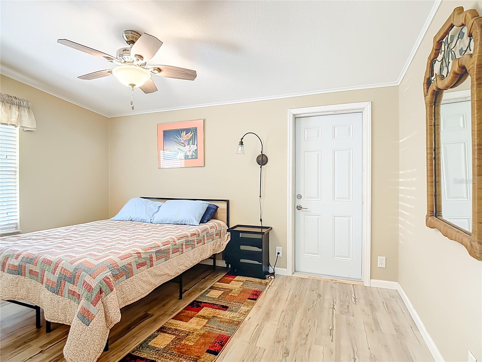 Image 30 of 42 For 452 Par Drive