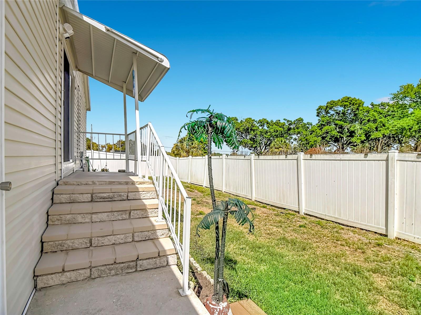 Image 35 of 42 For 452 Par Drive