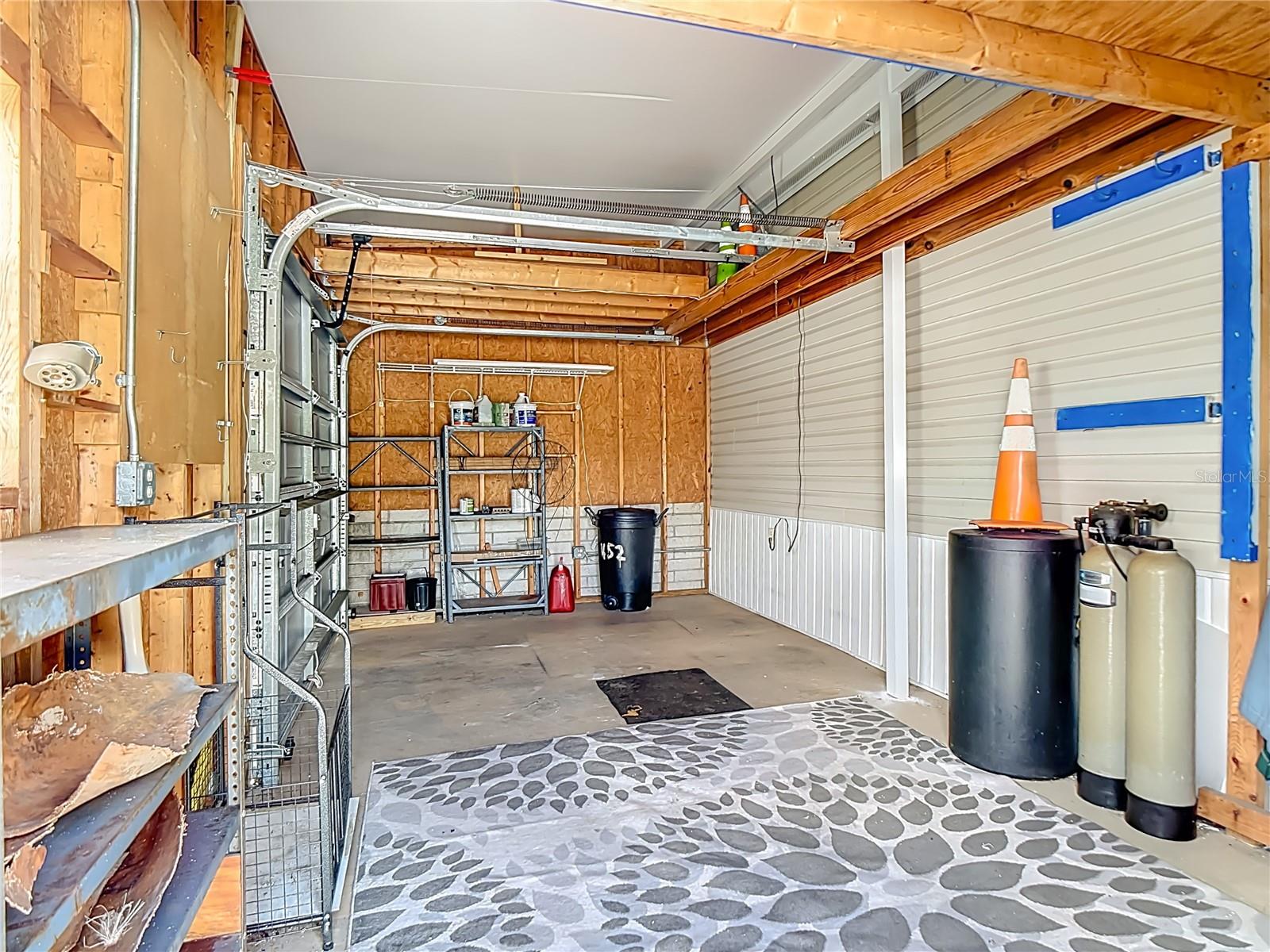 Image 37 of 42 For 452 Par Drive