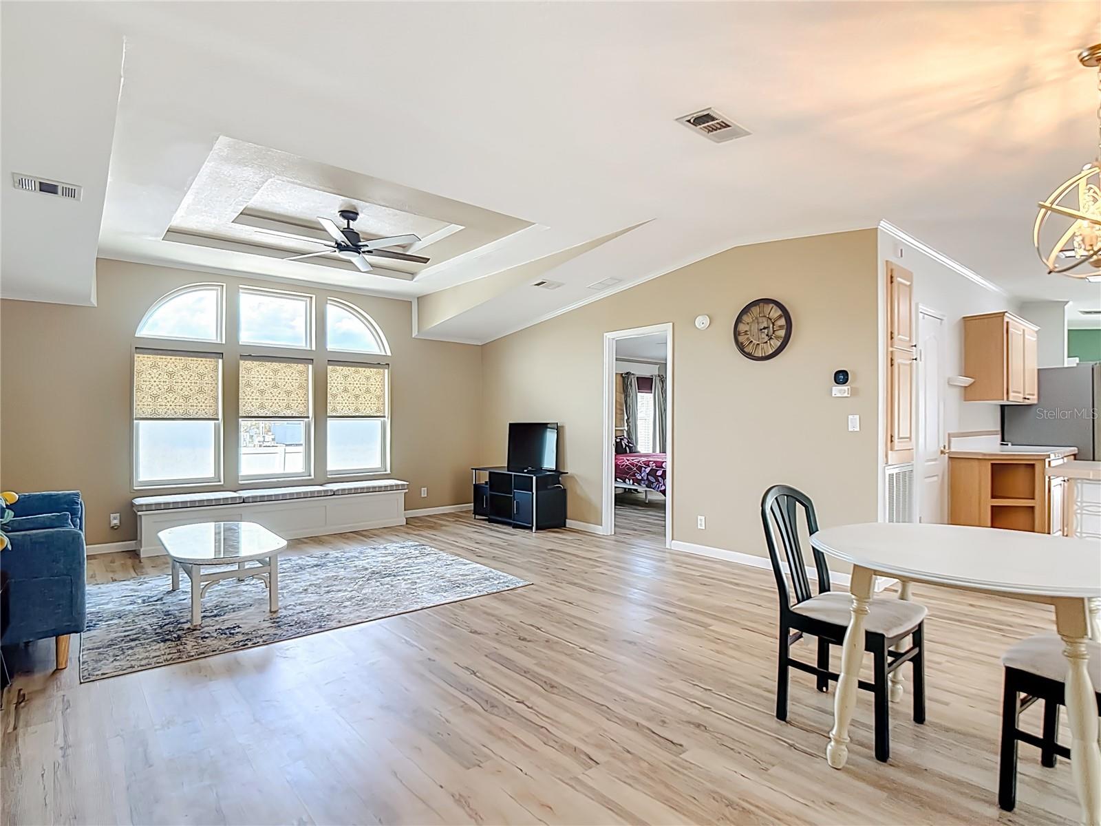 Image 8 of 42 For 452 Par Drive