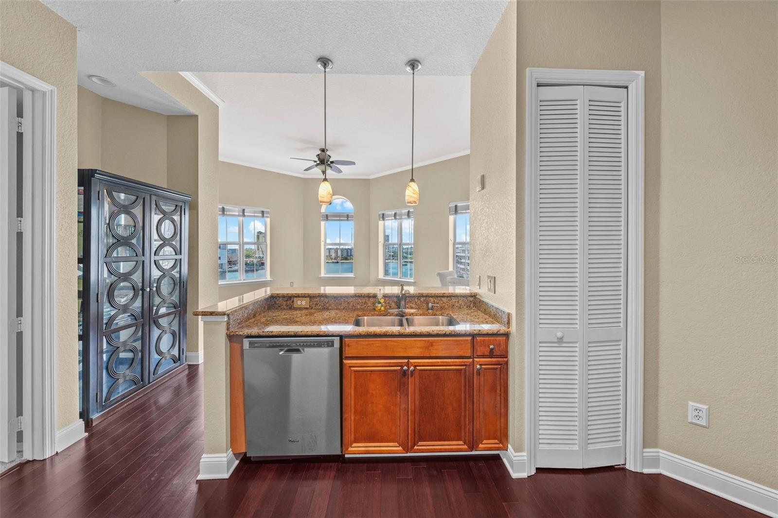 Image 12 of 25 For 700 Harbour Island Boulevard 813