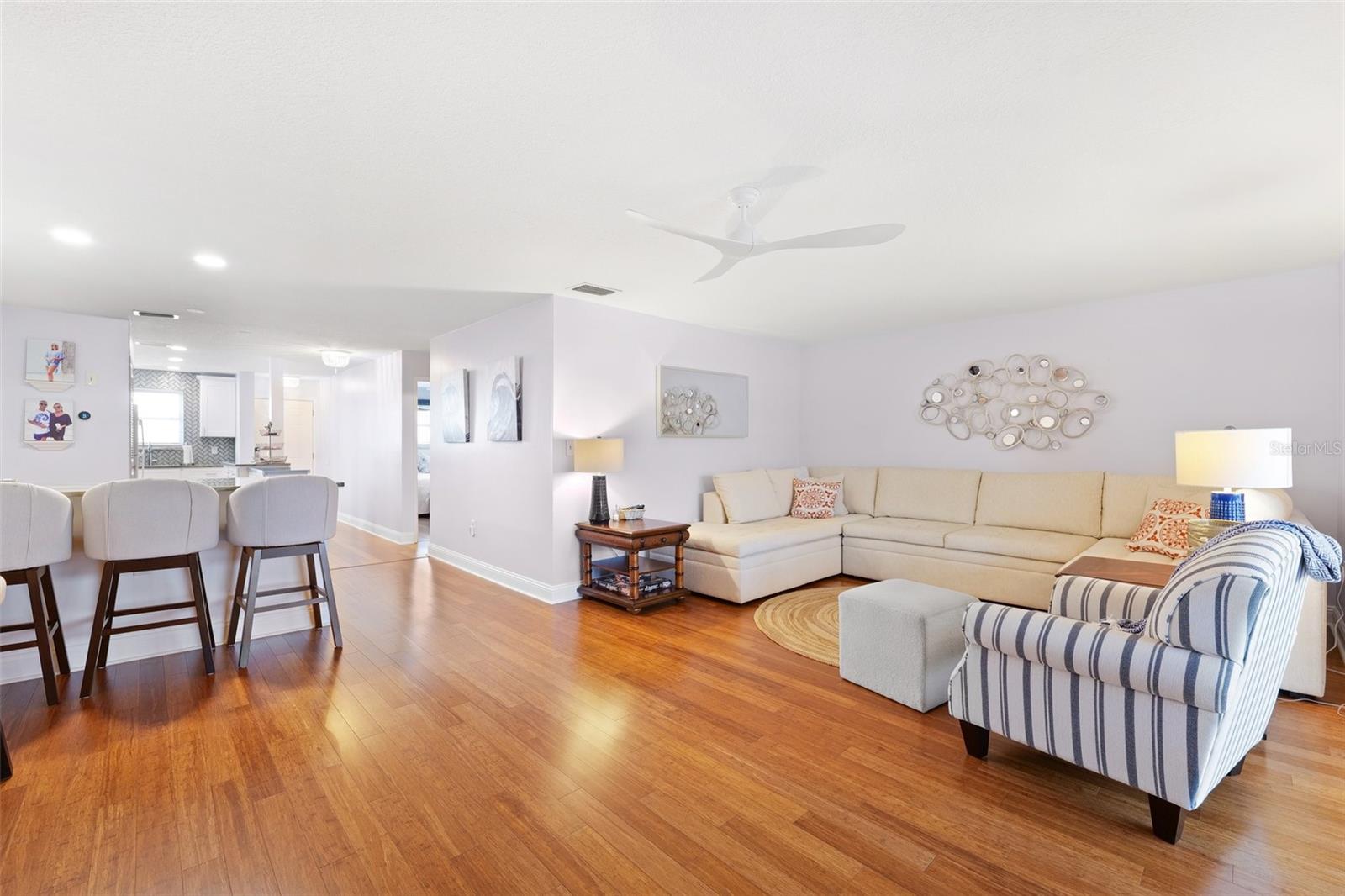 Listing photo id 14 for 3018 59th Street S 405