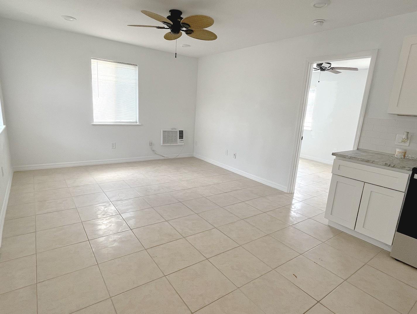 Image 4 of 18 For 24 Lynn Way 26