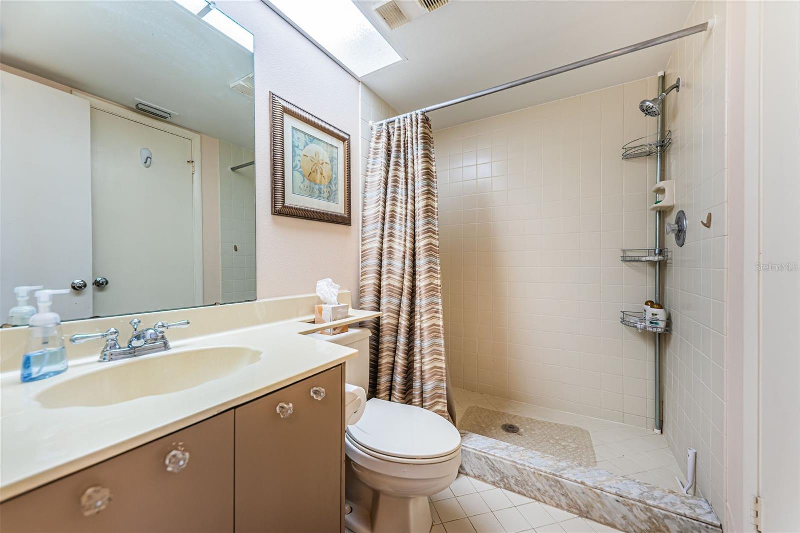 Image 24 of 37 For 6080 Bahia Del Mar Circle 112