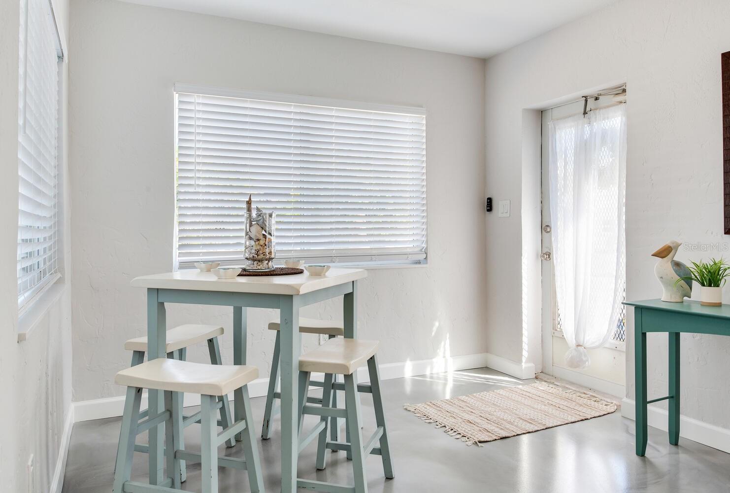 Image 15 of 42 For 508 129th Avenue E