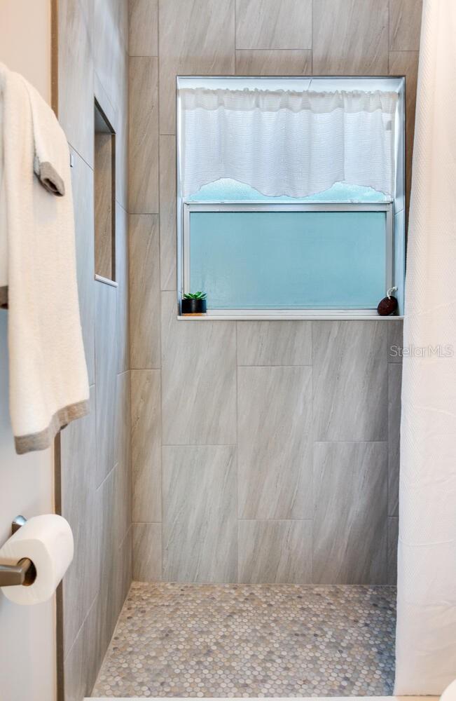 Image 23 of 42 For 508 129th Avenue E