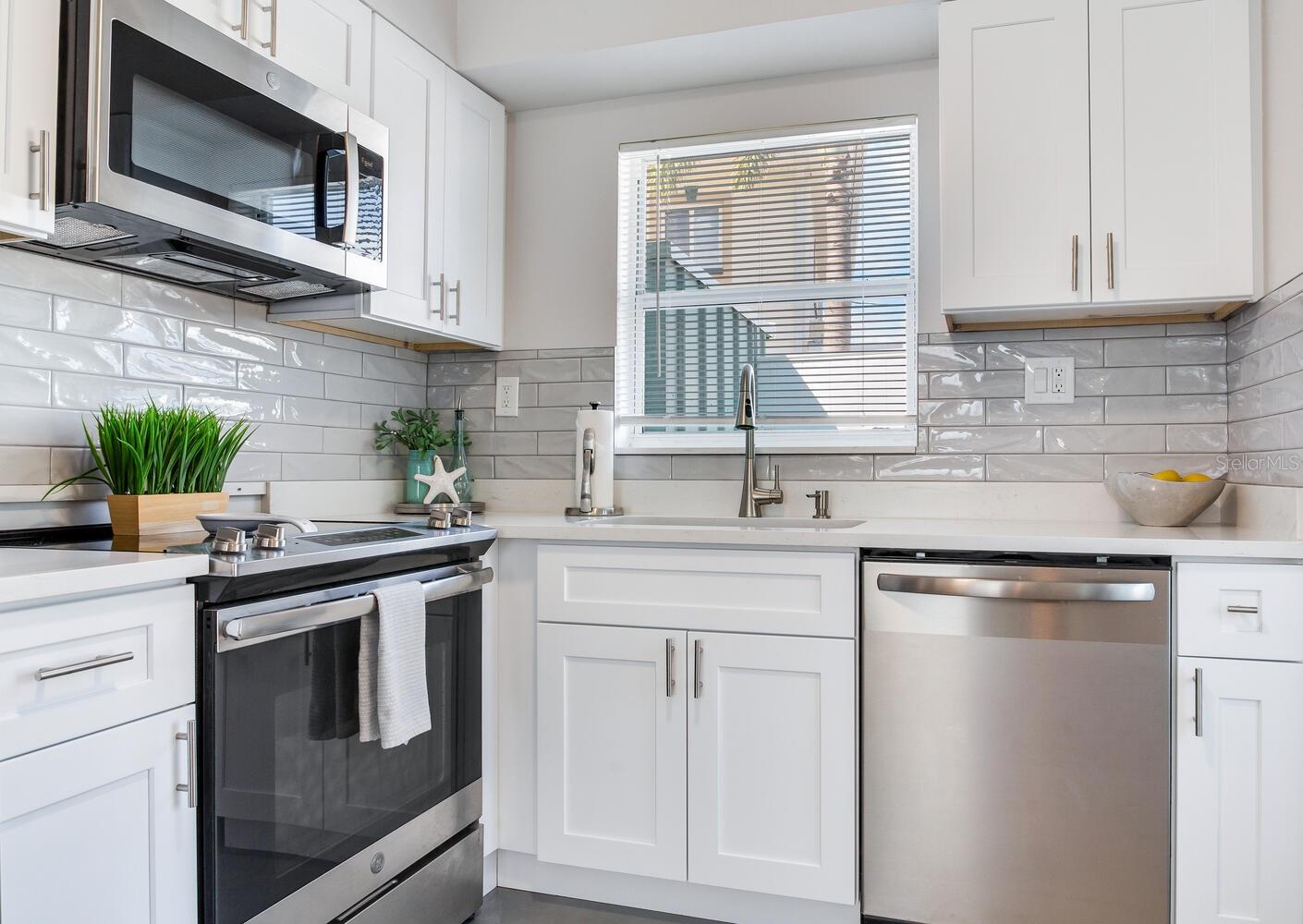 Image 5 of 42 For 508 129th Avenue E