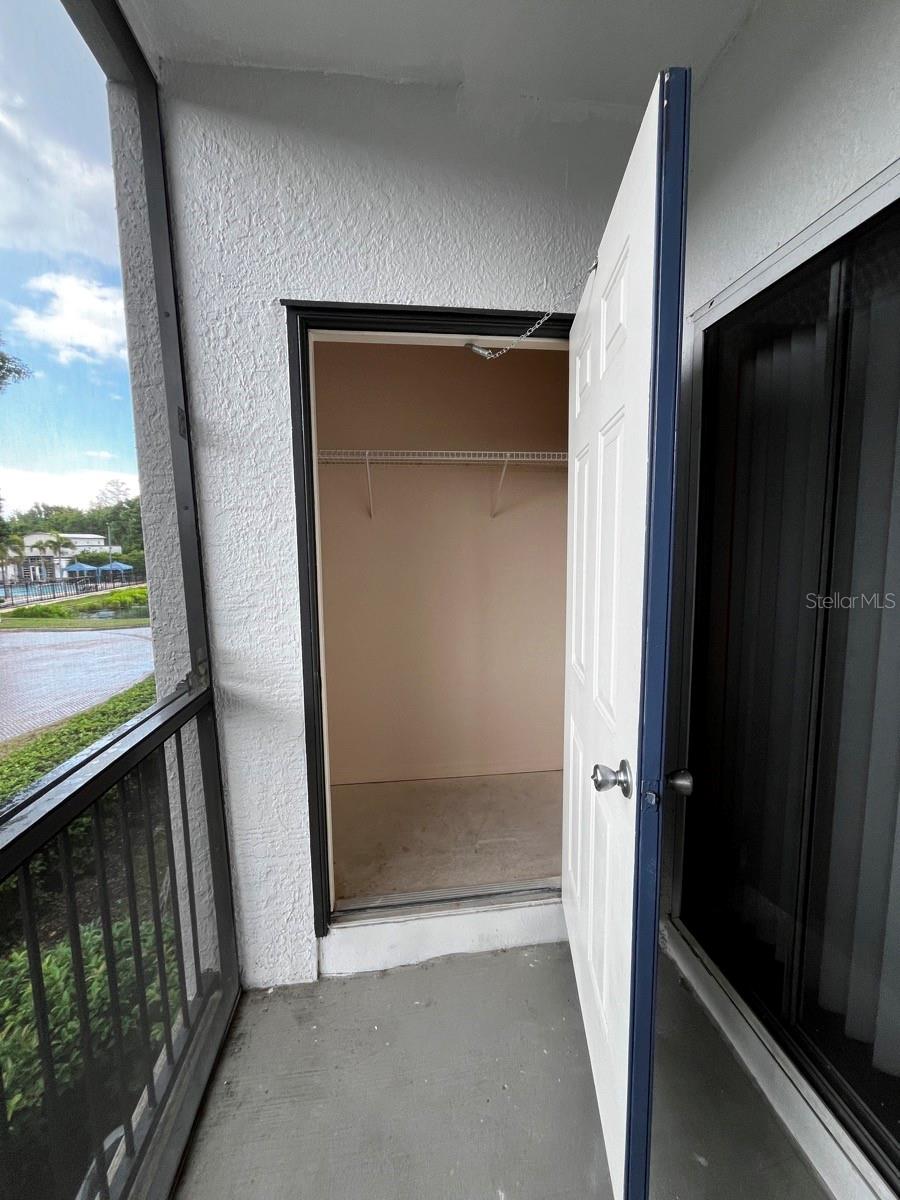 Image 14 of 36 For 14905 Arbor Springs Circle 204