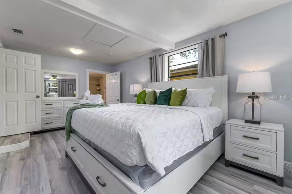 Image 11 of 21 For 5212 Puritan Avenue