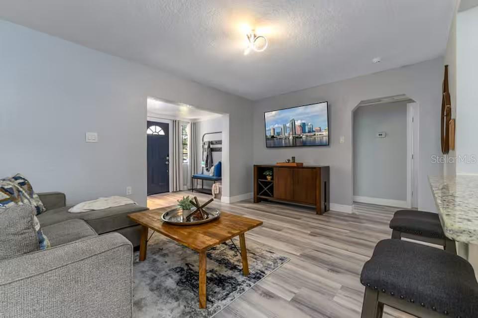 Image 4 of 21 For 5212 Puritan Avenue