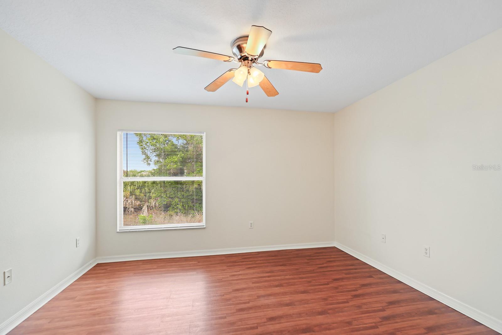 Image 23 of 34 For 7712 Dragon Fly Loop