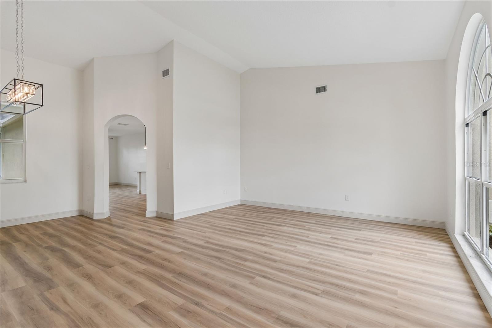 Image 6 of 78 For 1311 Wyndham Lakes Drive