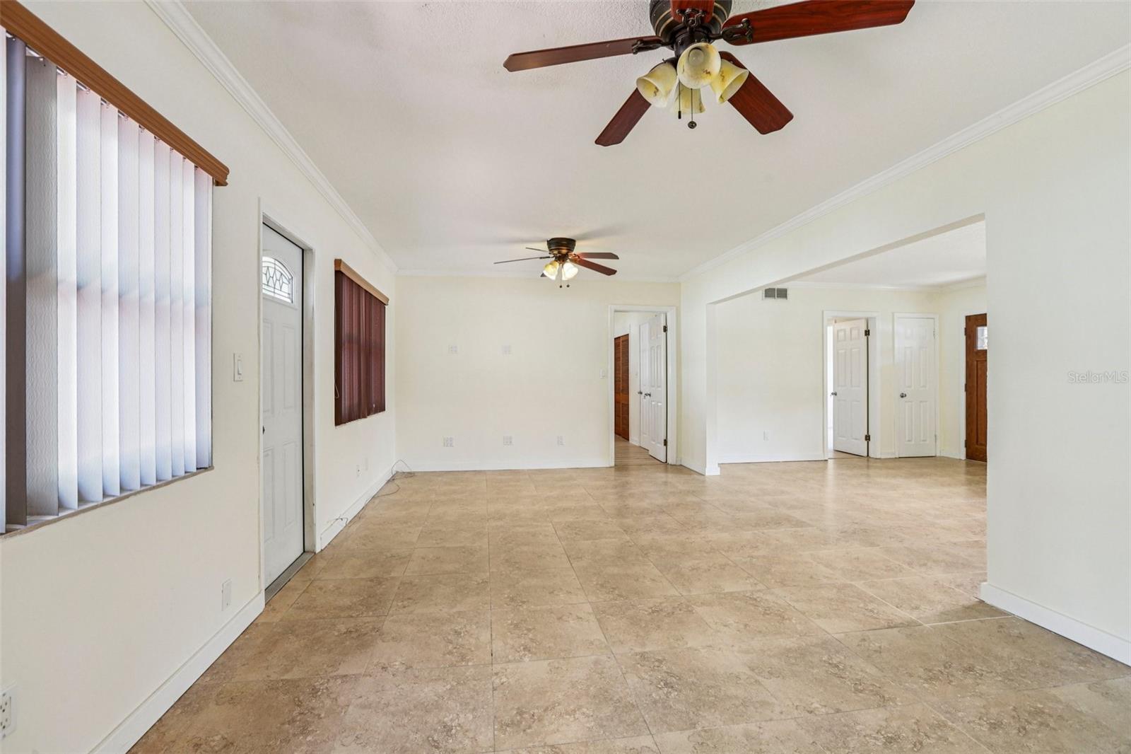 Image 15 of 42 For 215 West Shore Boulevard