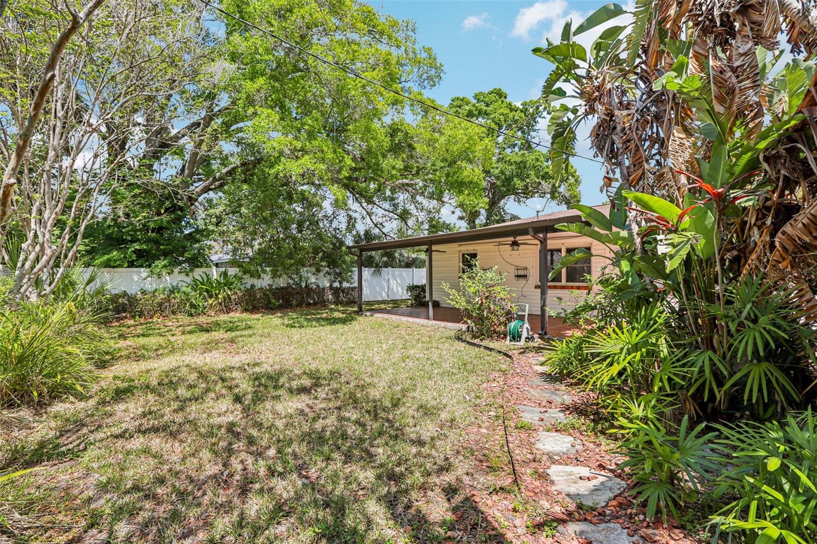 Image 37 of 42 For 215 West Shore Boulevard