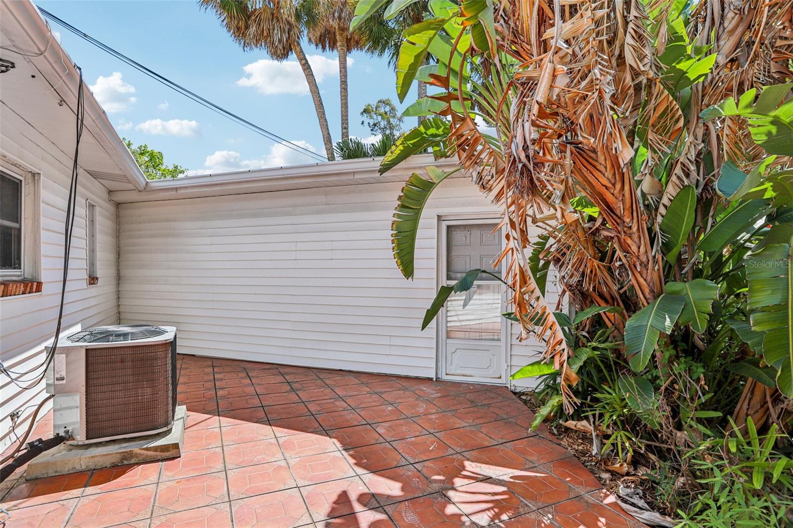 Image 38 of 42 For 215 West Shore Boulevard