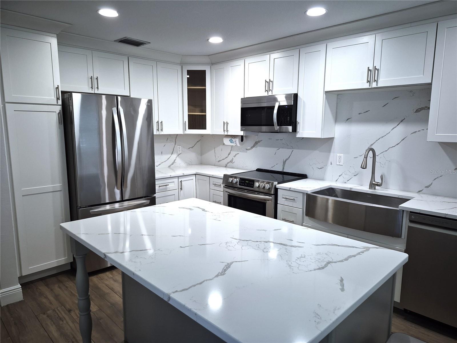 Image 17 of 35 For 160 Joanne Place