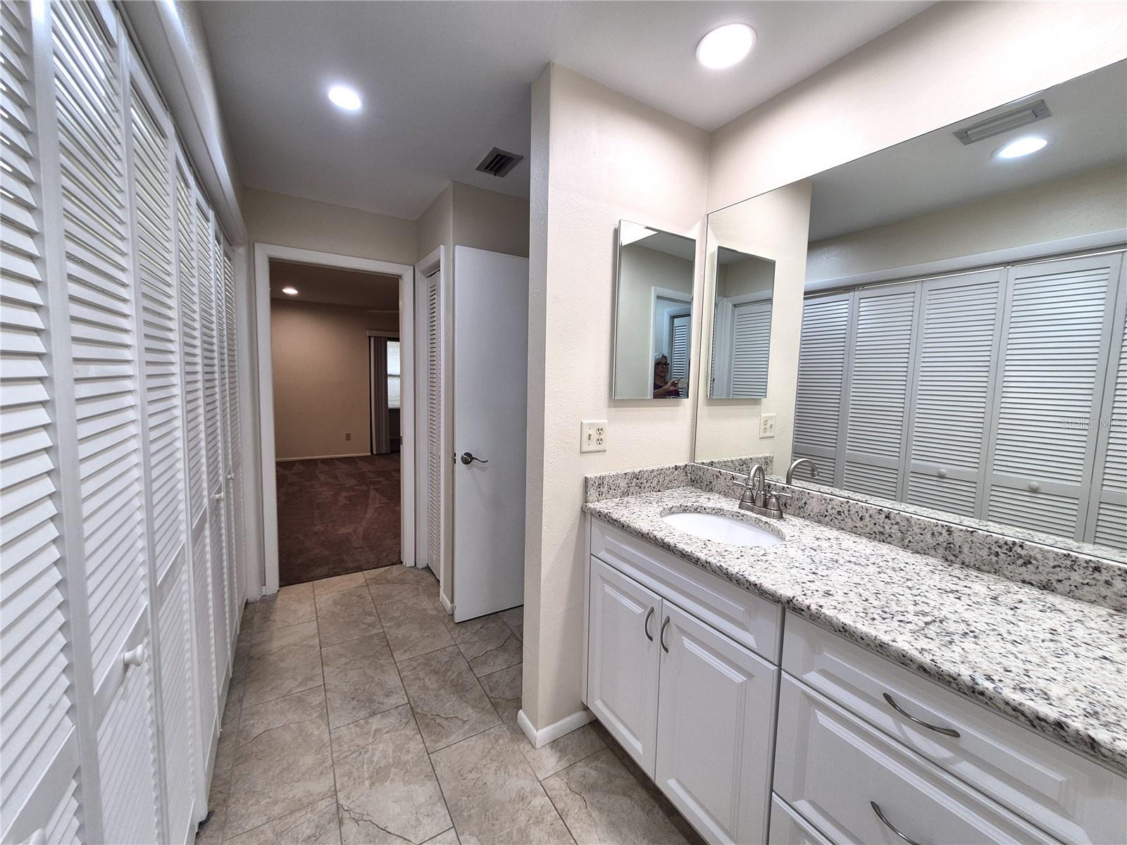 Image 22 of 35 For 160 Joanne Place