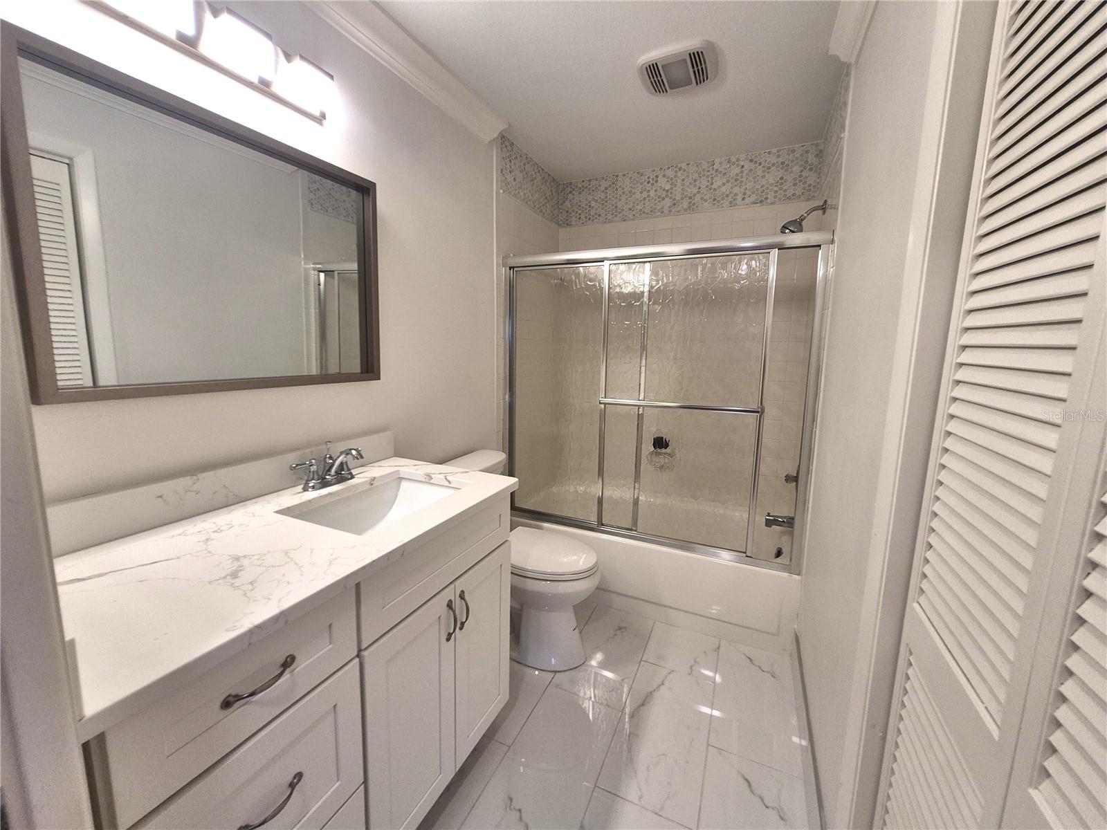 Image 27 of 35 For 160 Joanne Place