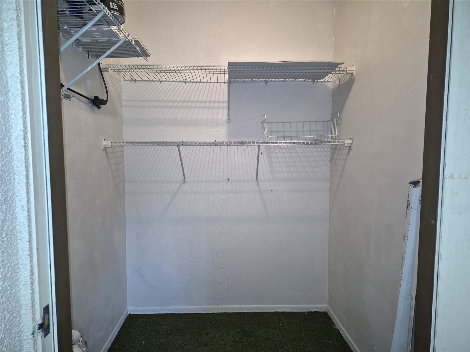 Image 29 of 35 For 160 Joanne Place