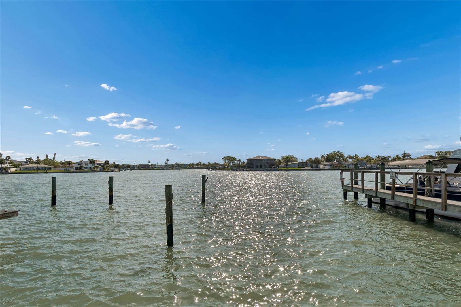Listing photo id 26 for 2307 Bay Boulevard