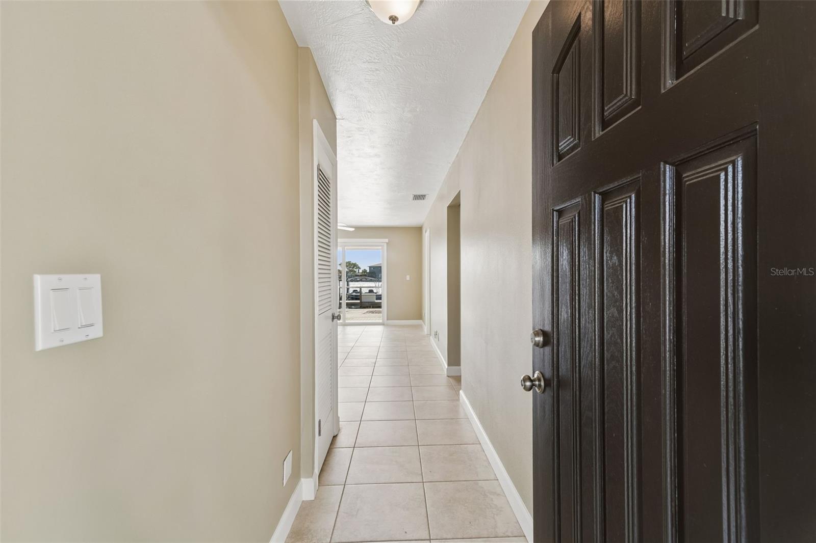 Listing photo id 29 for 2307 Bay Boulevard