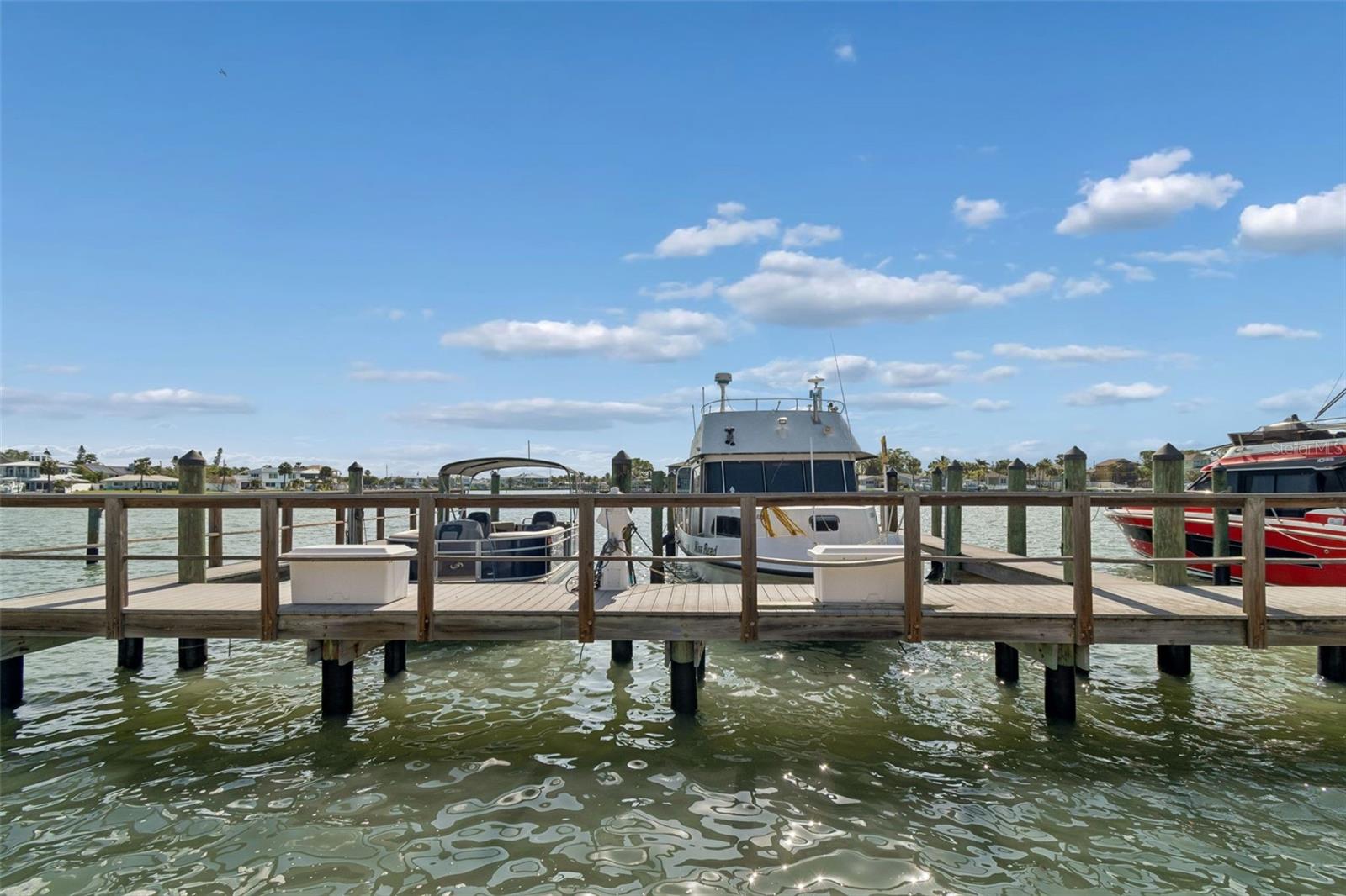 Listing photo id 41 for 2307 Bay Boulevard