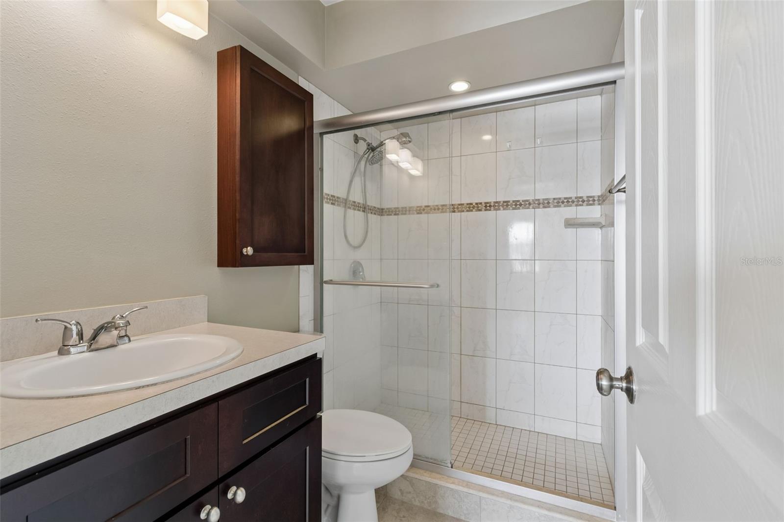 Listing photo id 46 for 2307 Bay Boulevard