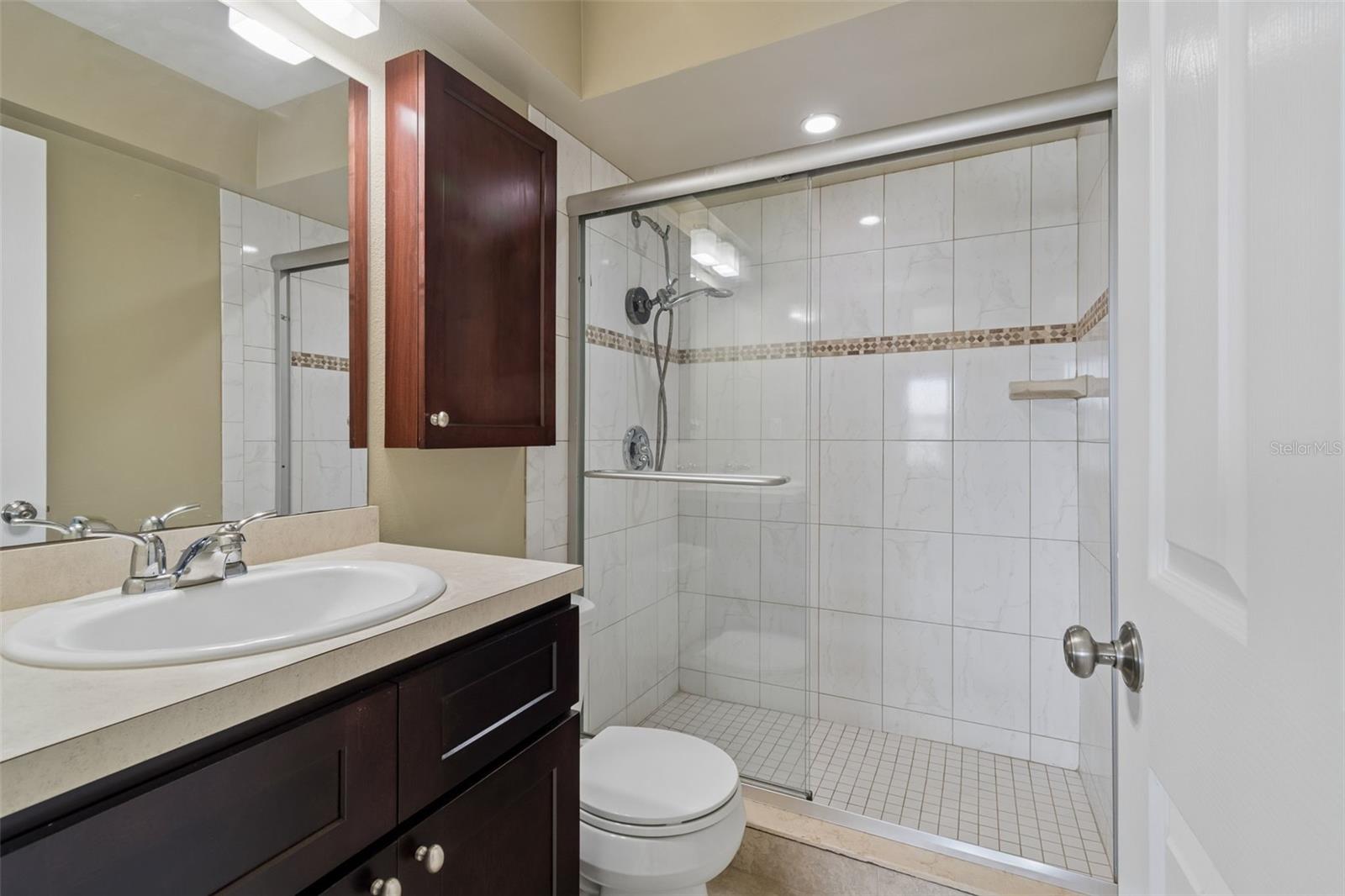 Listing photo id 69 for 2307 Bay Boulevard