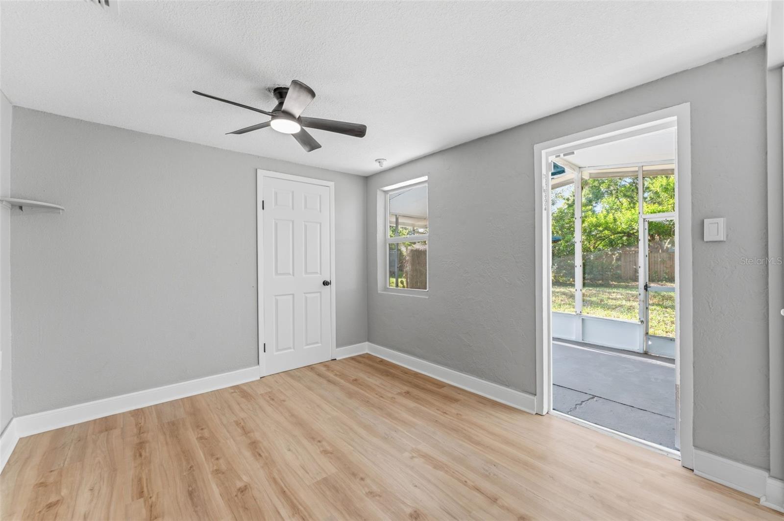 Image 17 of 27 For 2521 Highland Acres Dr