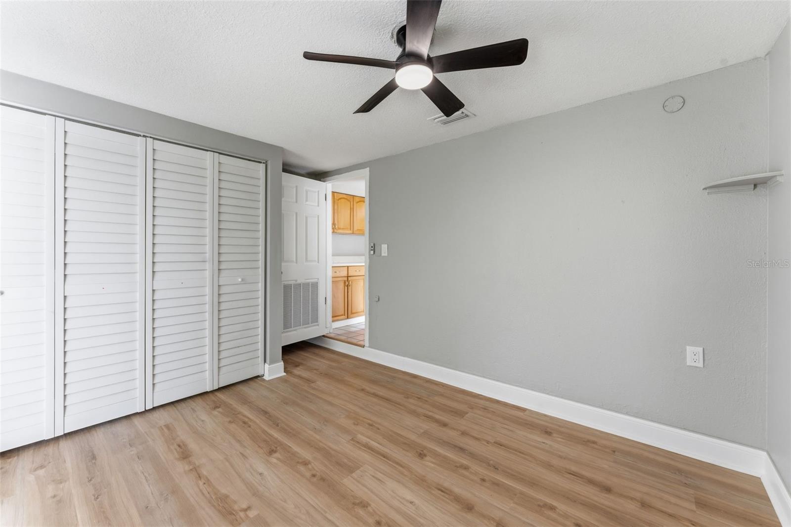 Image 18 of 27 For 2521 Highland Acres Dr