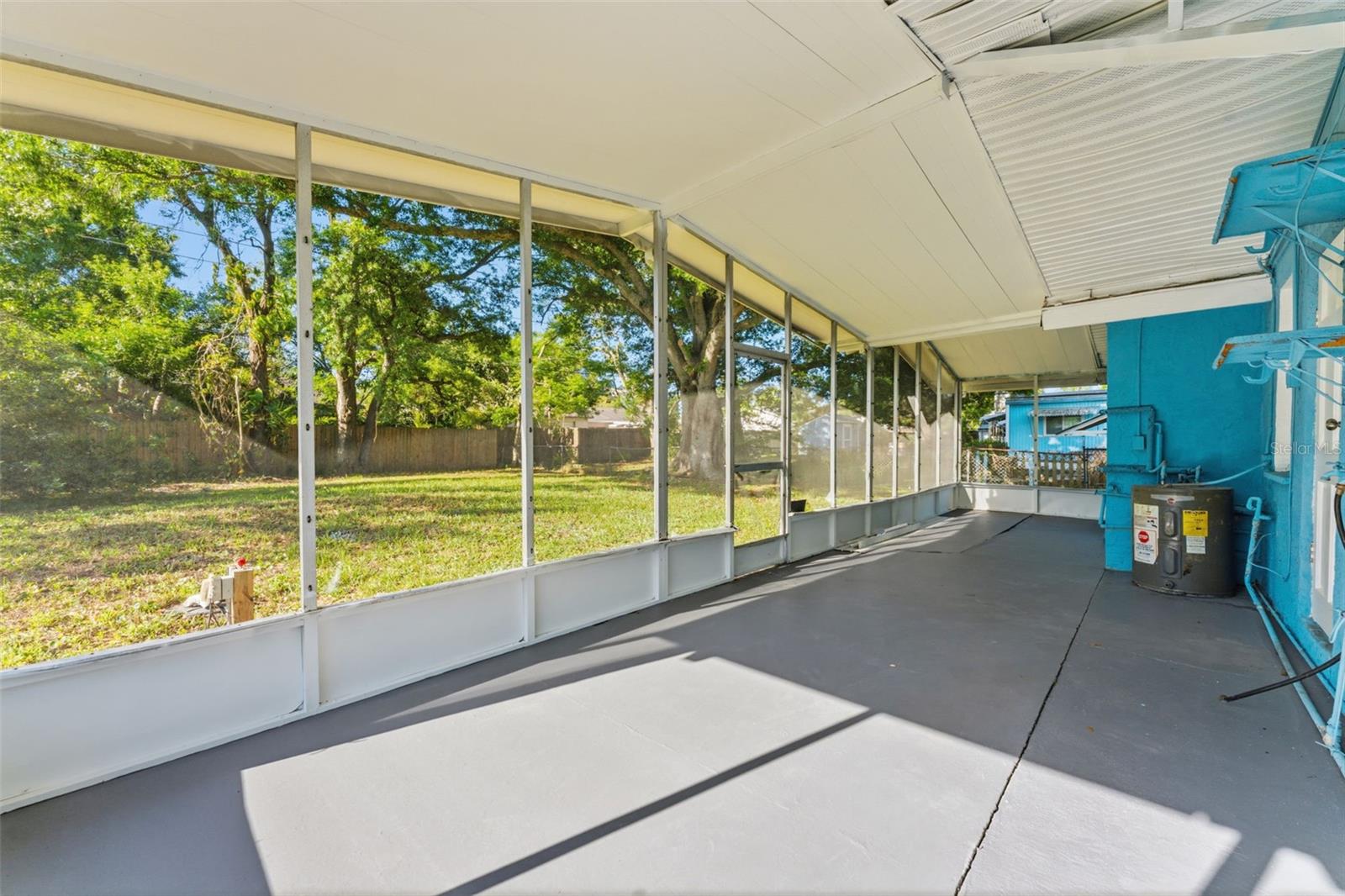 Image 22 of 27 For 2521 Highland Acres Dr