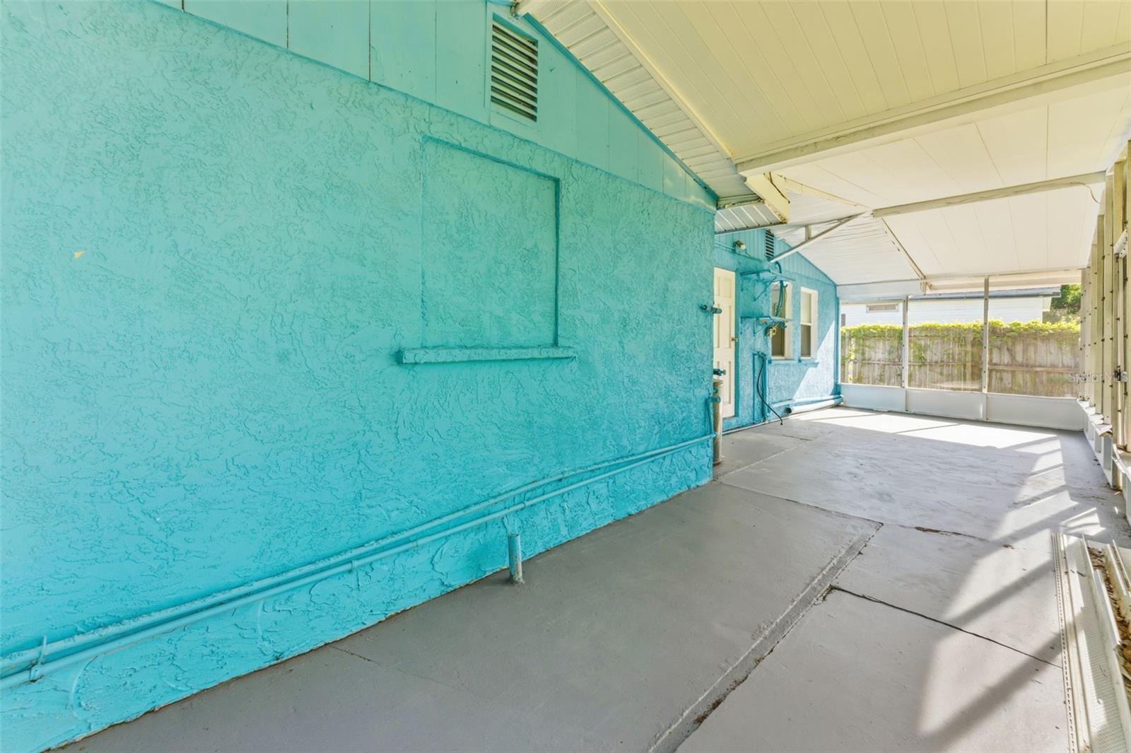 Image 23 of 27 For 2521 Highland Acres Dr